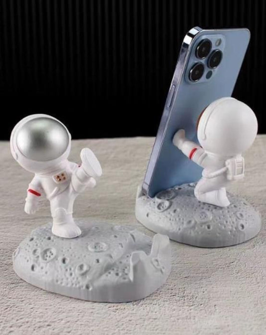 Cosmic Companion™ – The Astronaut Phone Stand That Elevates Your Space